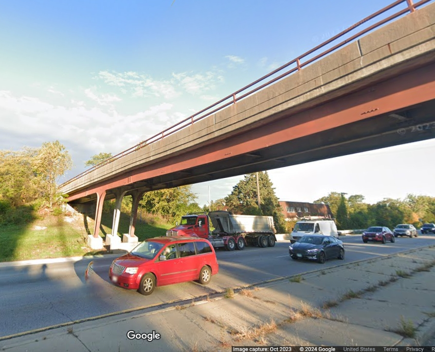 The Prairie Path pedestrian bridge crosses Route 83 in south Elmhurst. Officials aim to have another such bridge on the city's north side. 