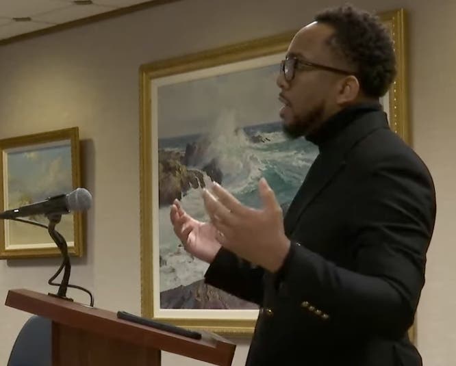 Moses Hall, CEO of Mohall Commercial and Urban Development, speaks to the Lyons Township High School board in December. Board members indicated Thursday that Mohall is their top choice to market the school's Willow Springs land. 