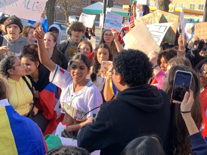 News small post card thumbnail