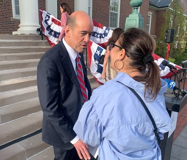 DuPage County State's Attorney Robert Berlin this week rescinded his endorsement of Undersheriff Eddie Moore in the sheriff's race.  