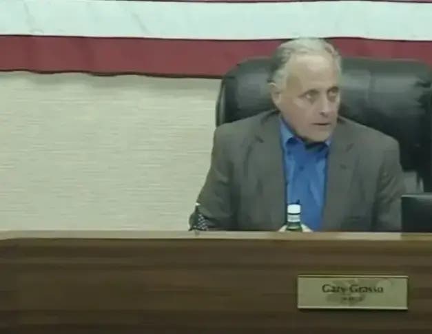 Burr Ridge Mayor Gary Grasso said Monday he would continue going to Capri Ristorante. But he said the owner would face "severe consequences" if he were found guilty of federal felony charges. 