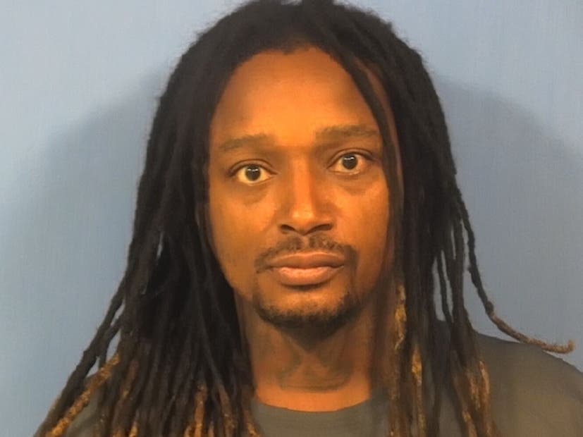 D Ante Hence, a 36-year-old convicted felon from Joliet, was charged with felonies in an Elmhurst incident, police said.