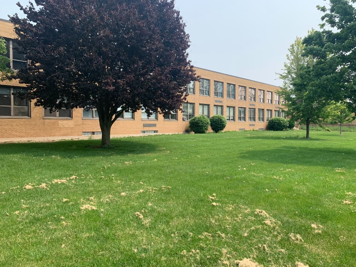 Elmhurst School Losing Principal To Another District