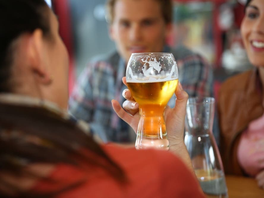 Indian Head Park Bar Apologized For Bar Hours Mix-Up