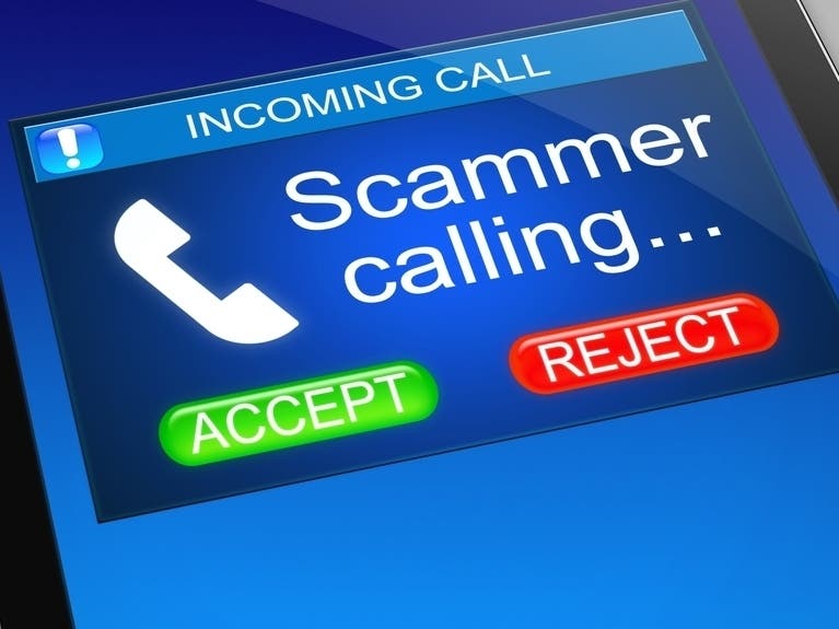 Fake ICE Agent Scams Western Springs Resident: Cops
