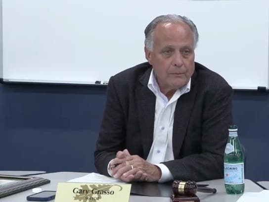 For Burr Ridge Mayor, A Campaign Ad That Writes Itself
