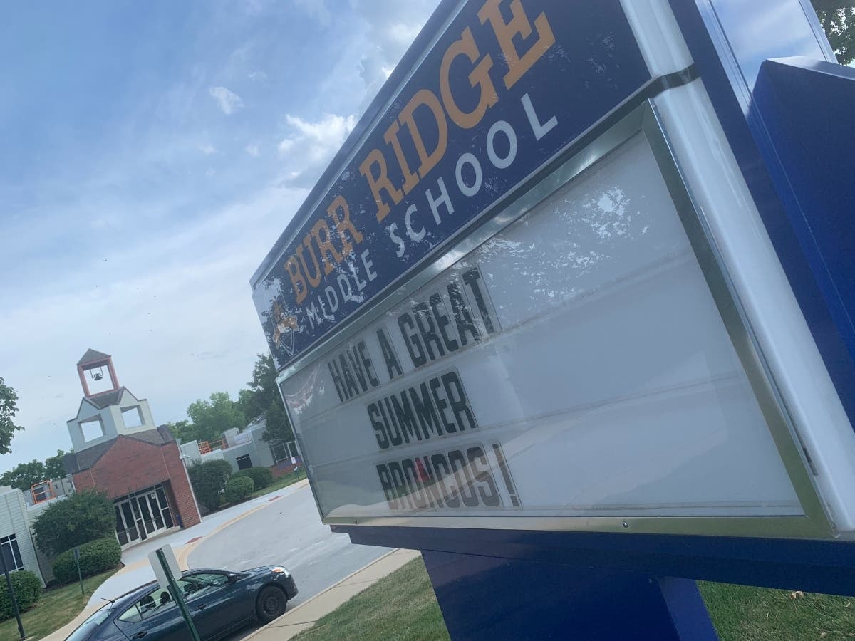 Recently, Burr Ridge School District 180 released what was paid to administrators and teachers in the 2025-26 school year.