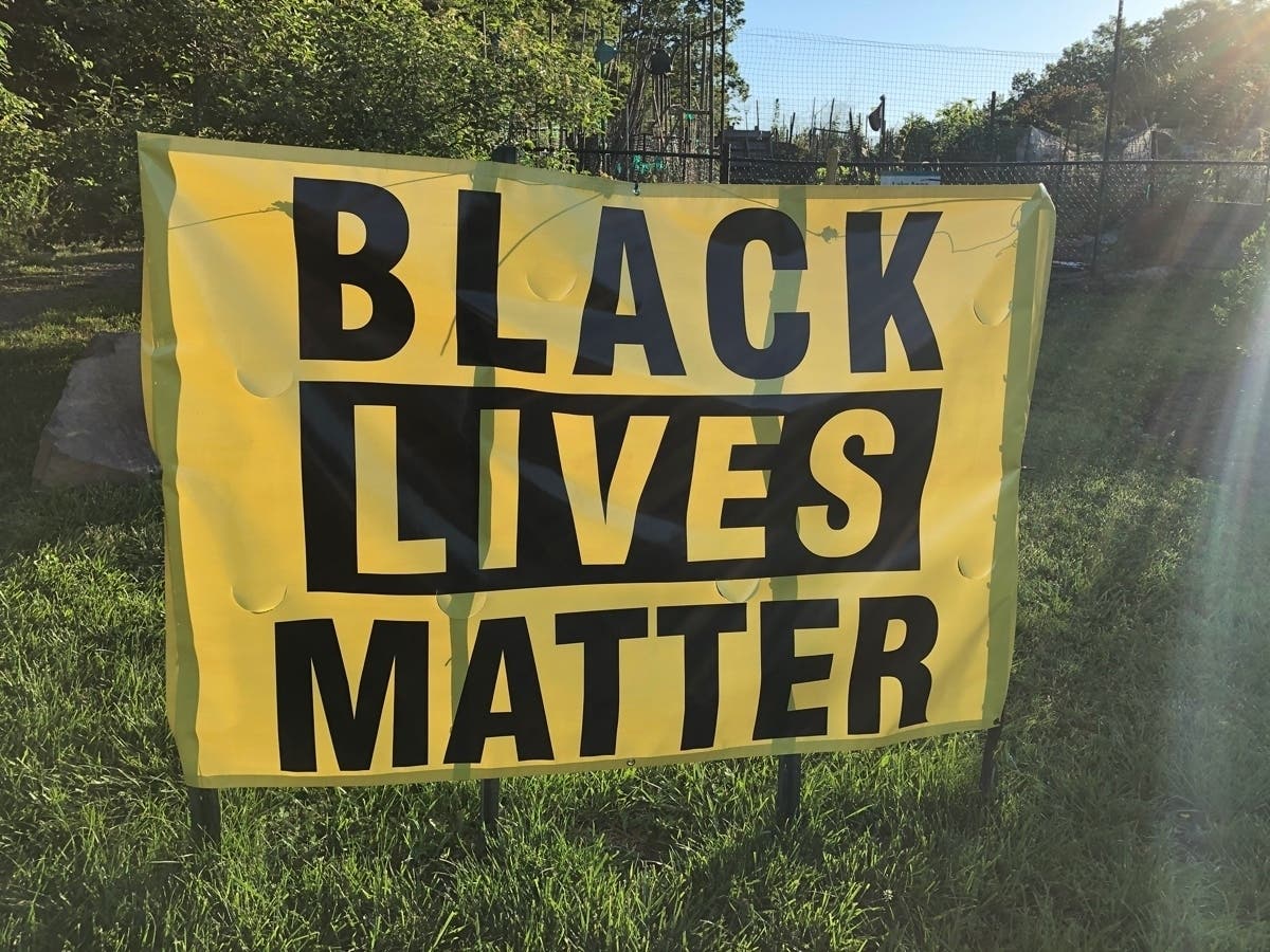 A week after it was installed, a Black Lives Matter banner was stolen Thursday night from the Unitarian Universalist Church in Reston.