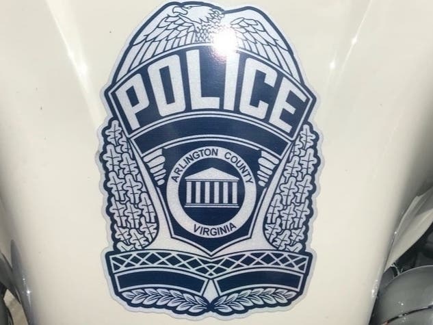 Arlington County Police are investigation two peeping incidents that occurred early in July in the Long Branch Creek neighborhood.