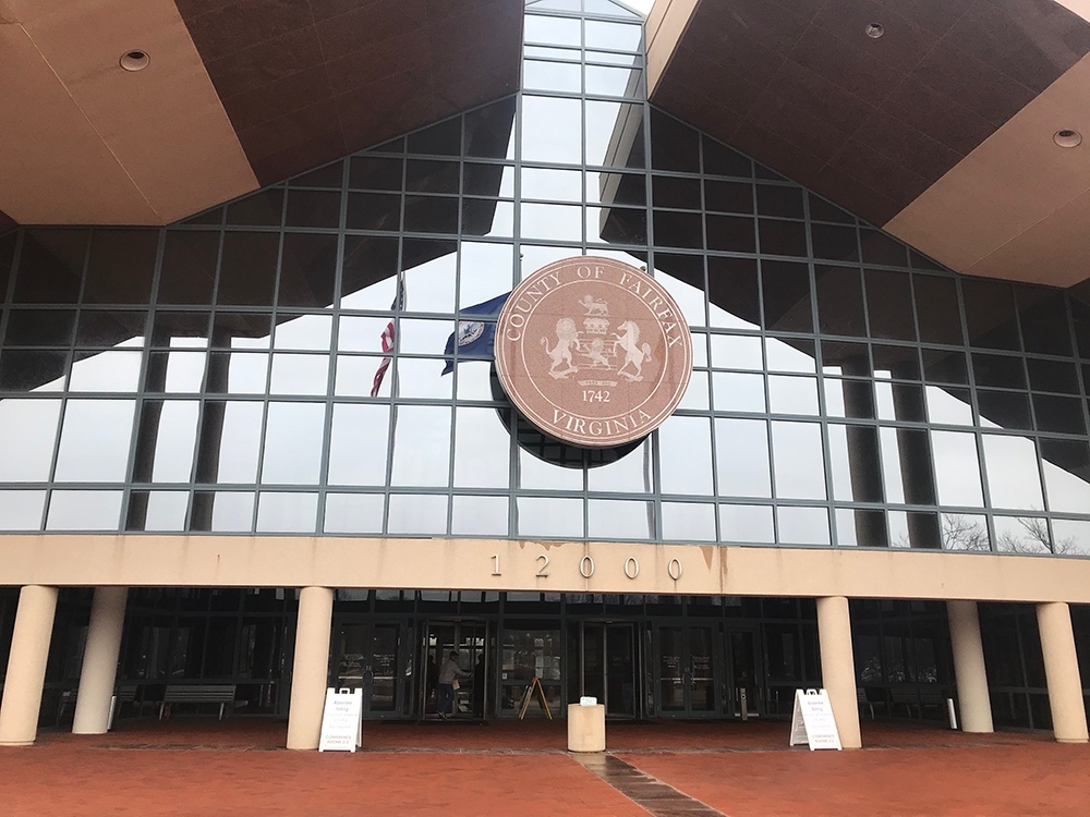 Fairfax County Planning Commission voted unanimously to recommend the application to install a monopole at Herndon High School to the Board of Supervisors.