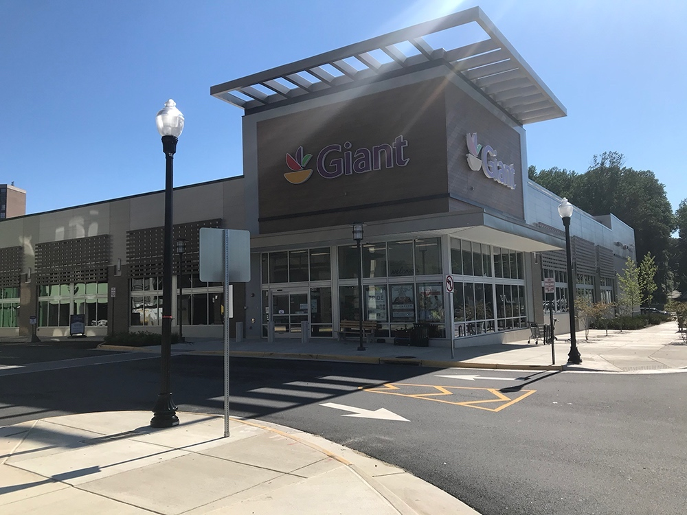 City of Fairfax Police arrested a man who they say assaulted an employee at the Giant store on Fairfax Boulevard.