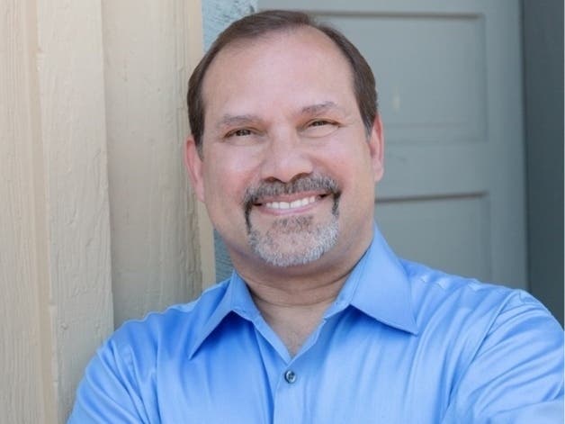  Danny Vargas of VARComm Solutions is the new chairman of the Leadership Fairfax Board of Directors.