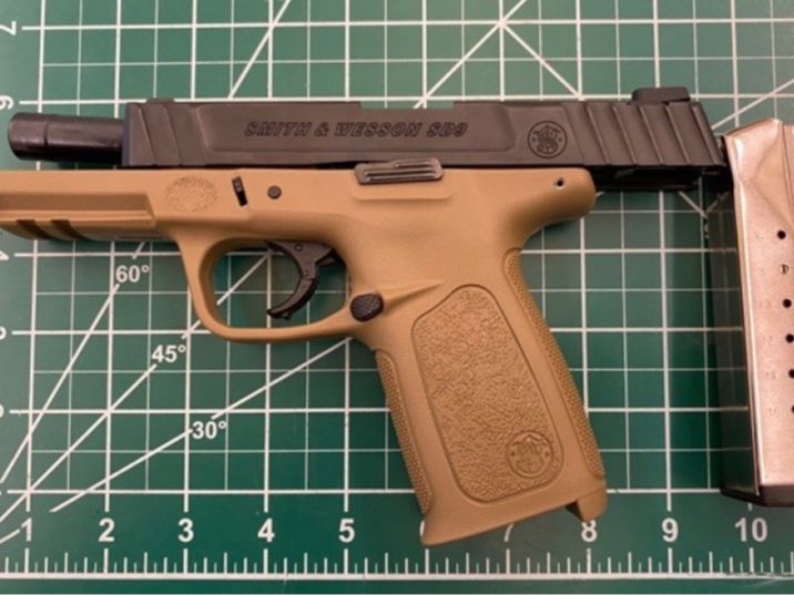 Police arrest Alexandria man after they say a handgun was found in his carry-on baggage at Ronald Reagan Washington National Airport.