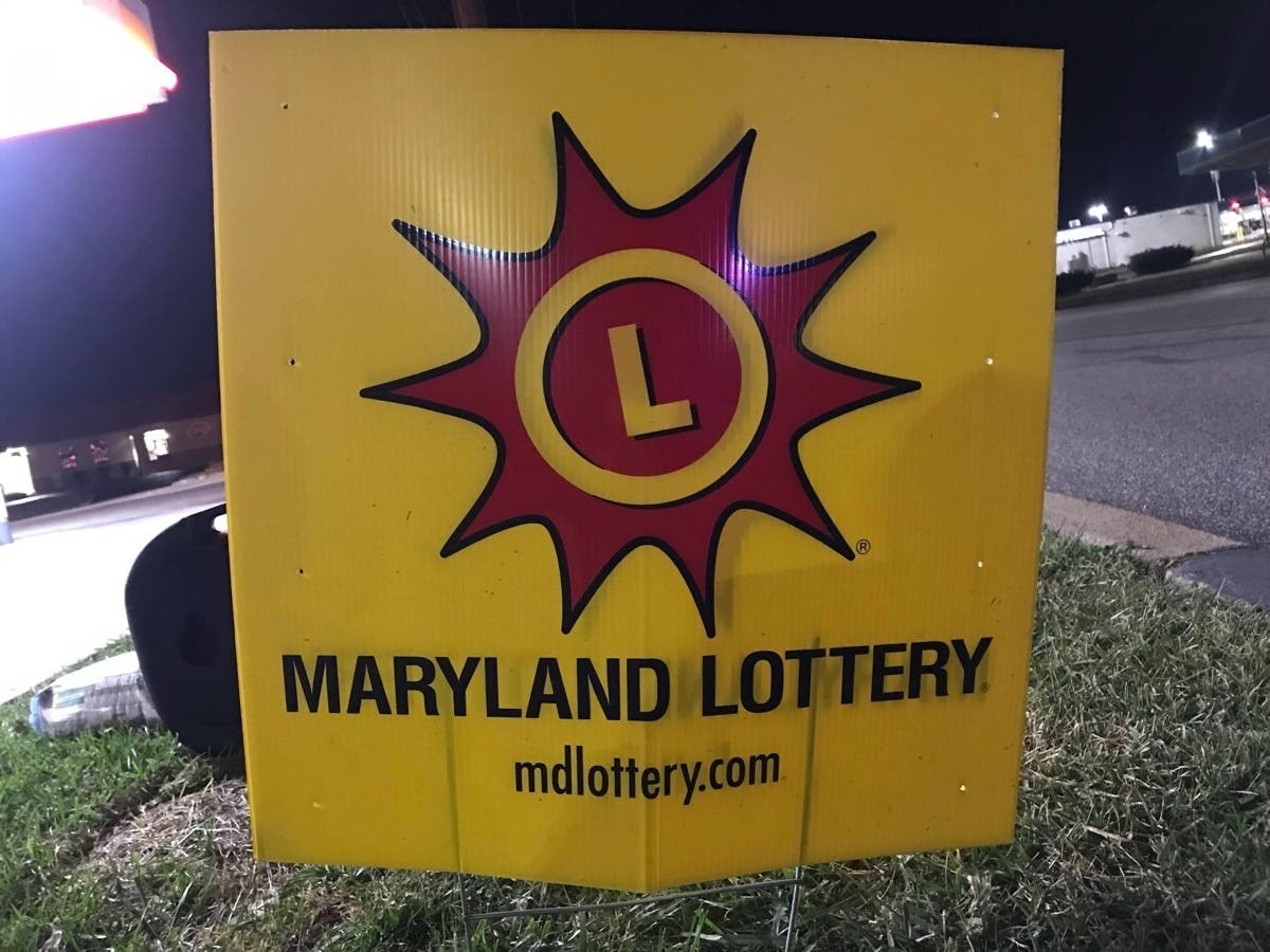 Playing the same random numbers every day in the Maryland Lottery's Pick 5 game turns out to be a winning strategy for a Silver Spring man.