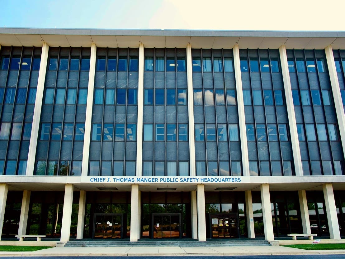 A suspect wanted in connection with the July 5 fatal shooting of 40-year-old Cedric Warner of Silver Spring surrendered himself to police.