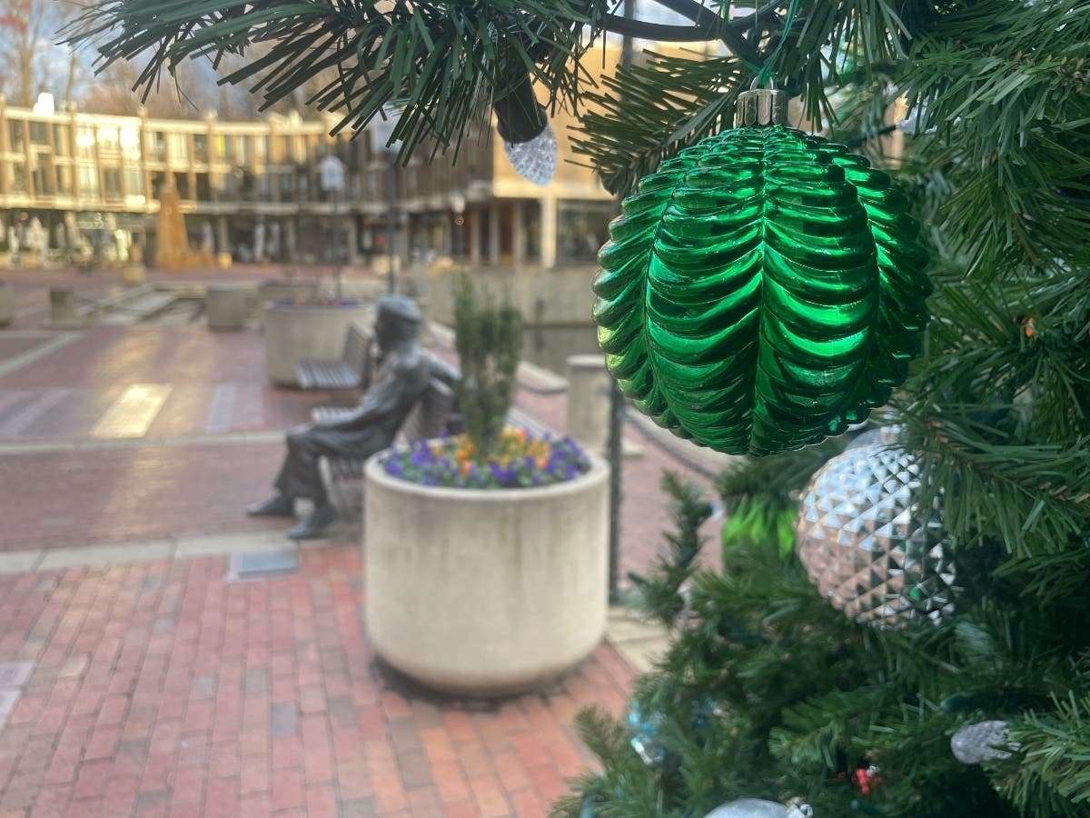 Memorandum of understanding signed to establish the foundation for a carefully structured community-owned entity to manage service.