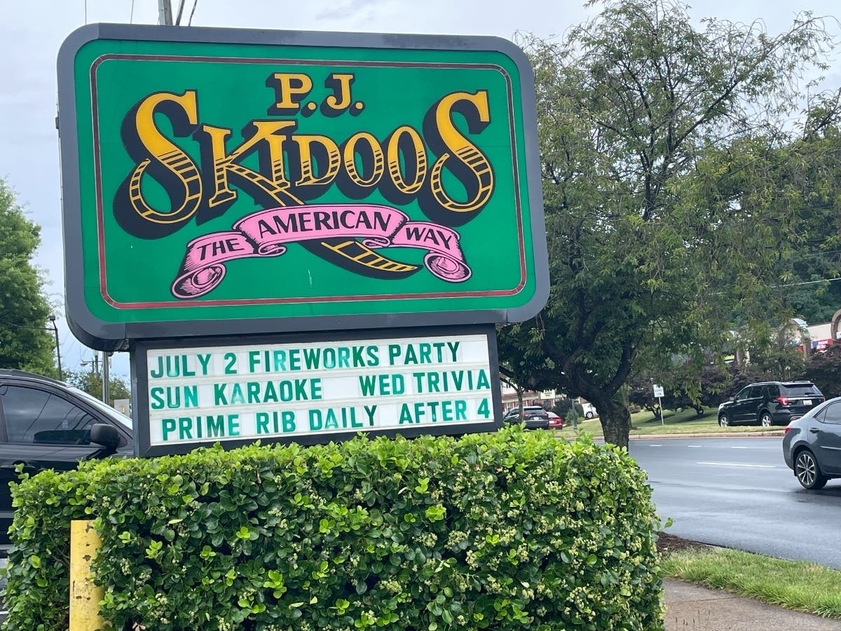 As one of the oldest restaurants in Fairfax City, P.J. Skidoos is a fixture in the community for many. Last July, it set up chairs for customers to watch the Independence Day fireworks show taking place at nearby Fairfax High School.