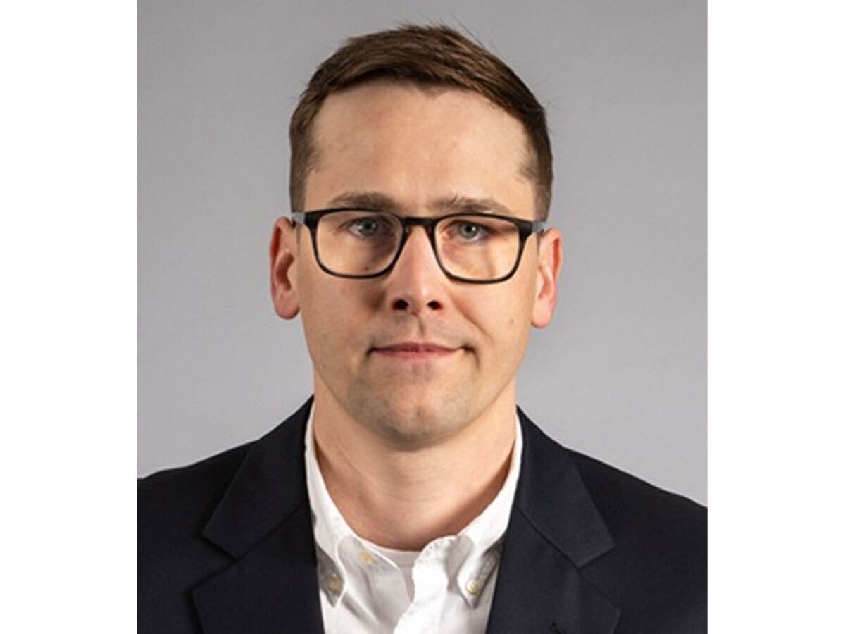 Nathen Phillips is running to be the Lake Anne/Tall Oaks District representative on the Reston Association Board of Directors.