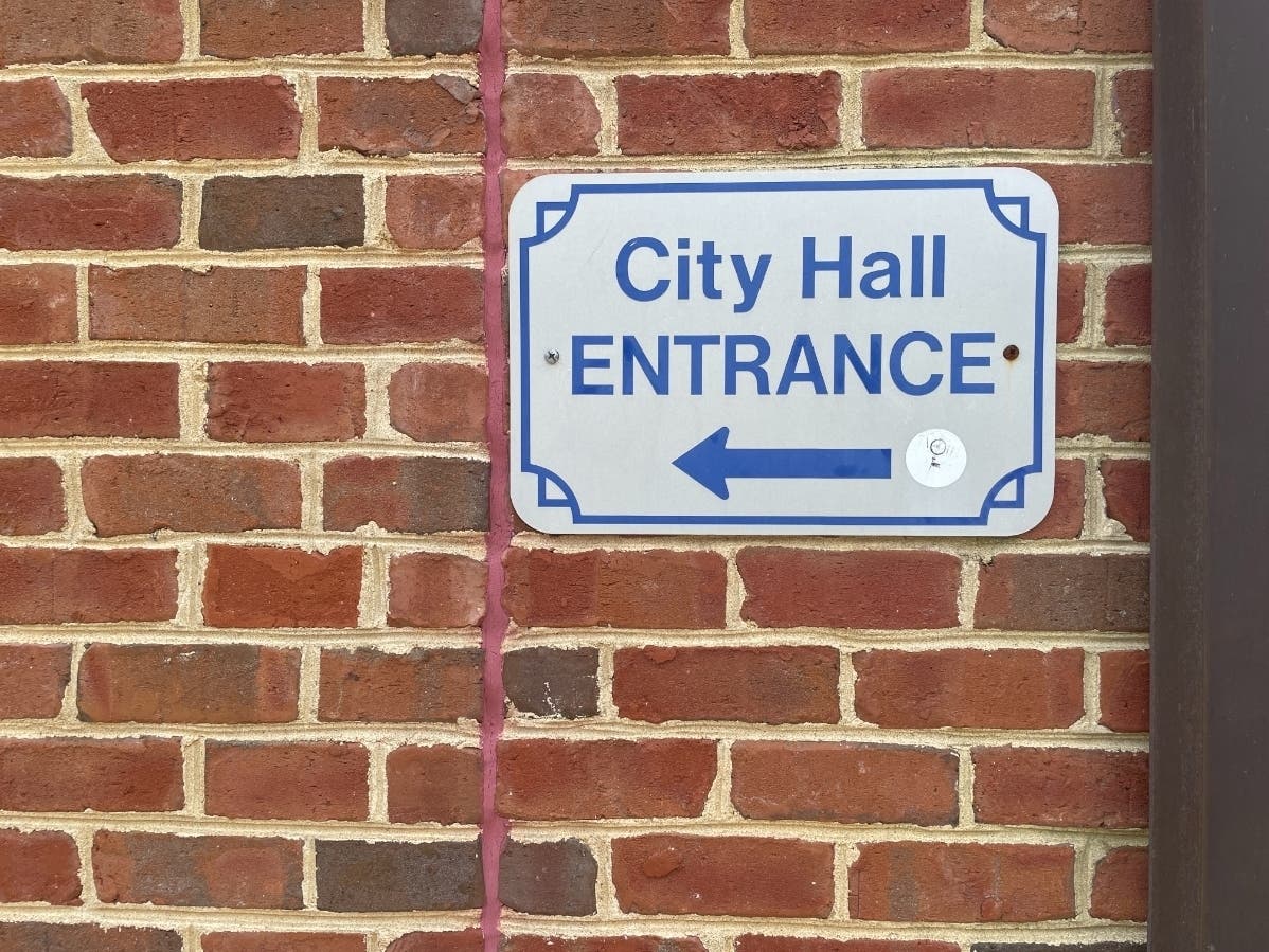 VDOT requests $3.5 million from Fairfax City following the George Snyder Trail cancellation, while offering to coordinate on repayment.