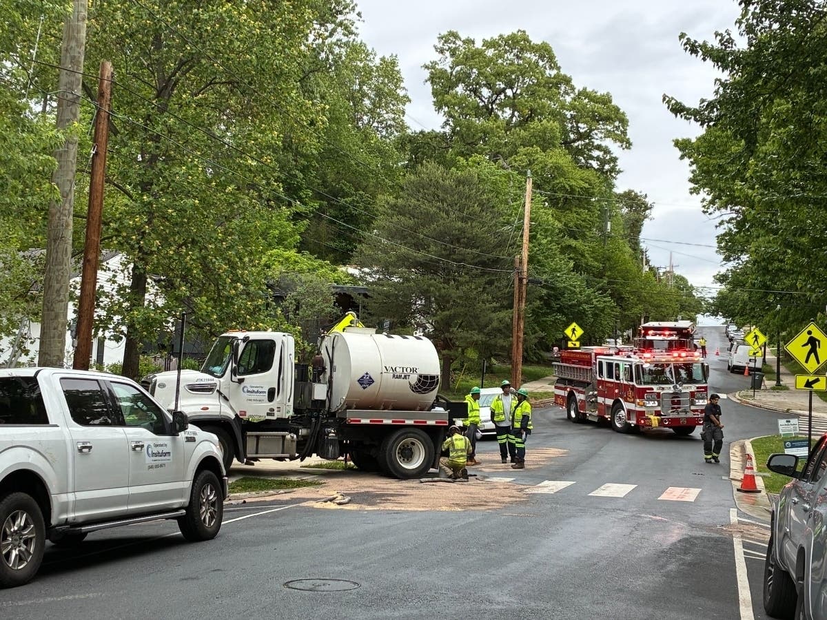 Hazmat units from Arlington County Fire and EMS contained a hydraulic fluid leak near Alcova Park on Tuesday afternoon. 