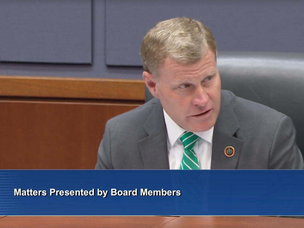 Fairfax County Board Chair Jeff McKay apologized Tuesday after calling School Board Member Melanie Meren a "bimbo" in a text message.
