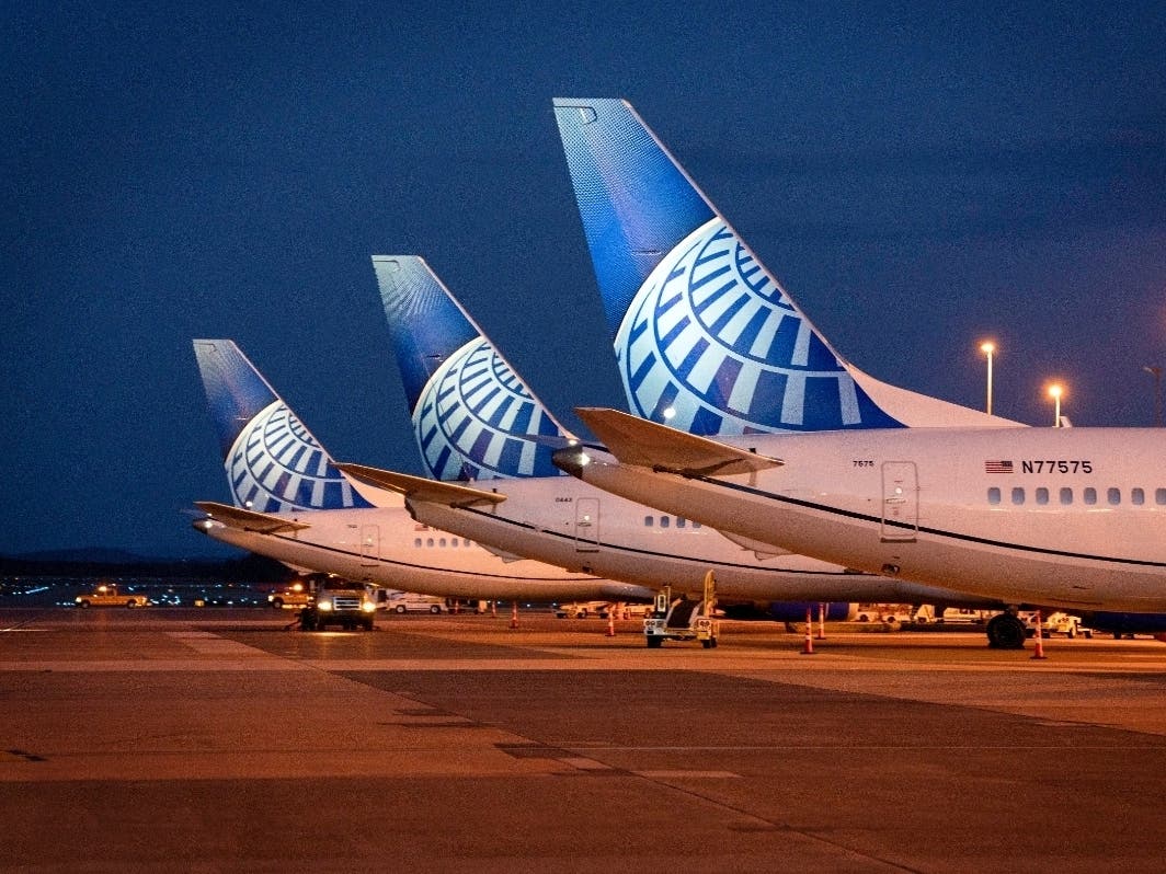 United will add nonstop flights from Dulles to Orange County in August and San José del Cabo in October.