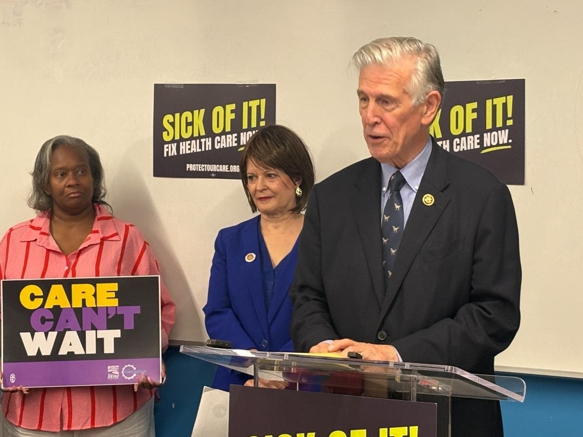 U.S. Rep. Don Beyer (D-8th) speaks during the July 17 “Sick of It! Fix Health Care Now” event at the Arlington Central Library.