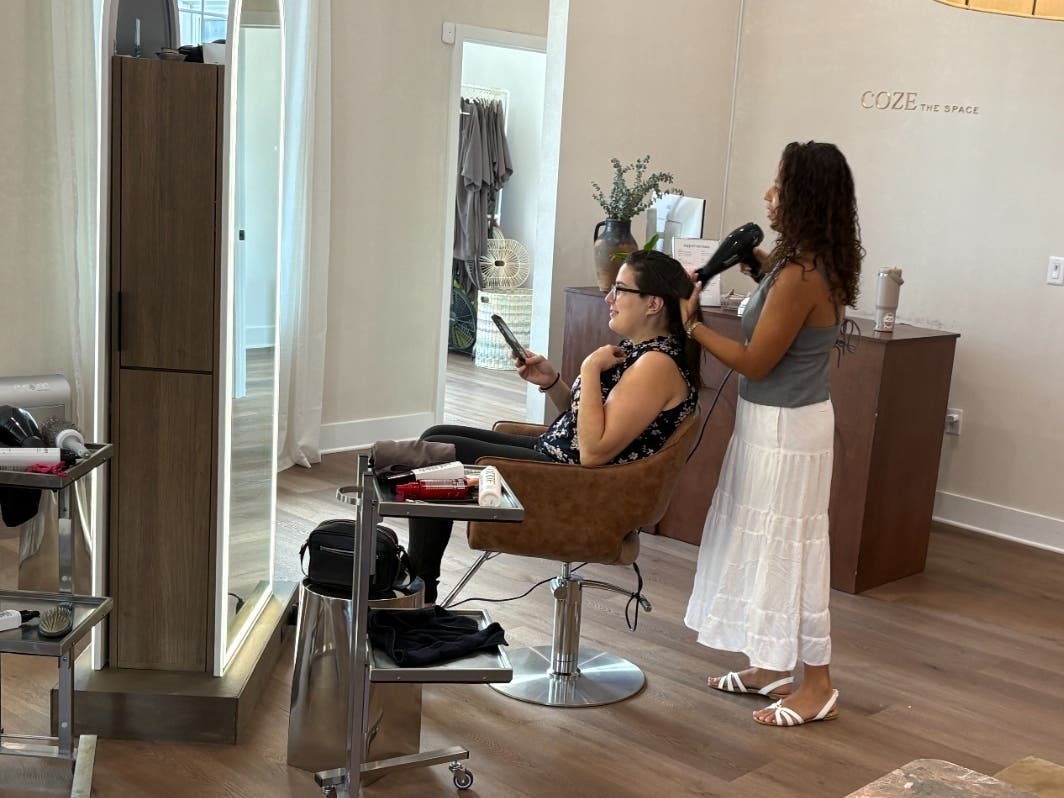 Fairfax City Salon Coze The Space Celebrates Opening In Old Town