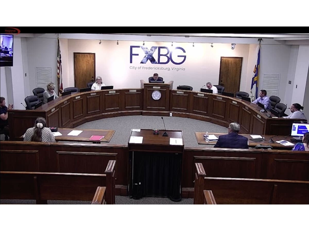Fredericksburg planners backed zoning changes affecting parking near transit, manufactured homes, data centers and solar projects.