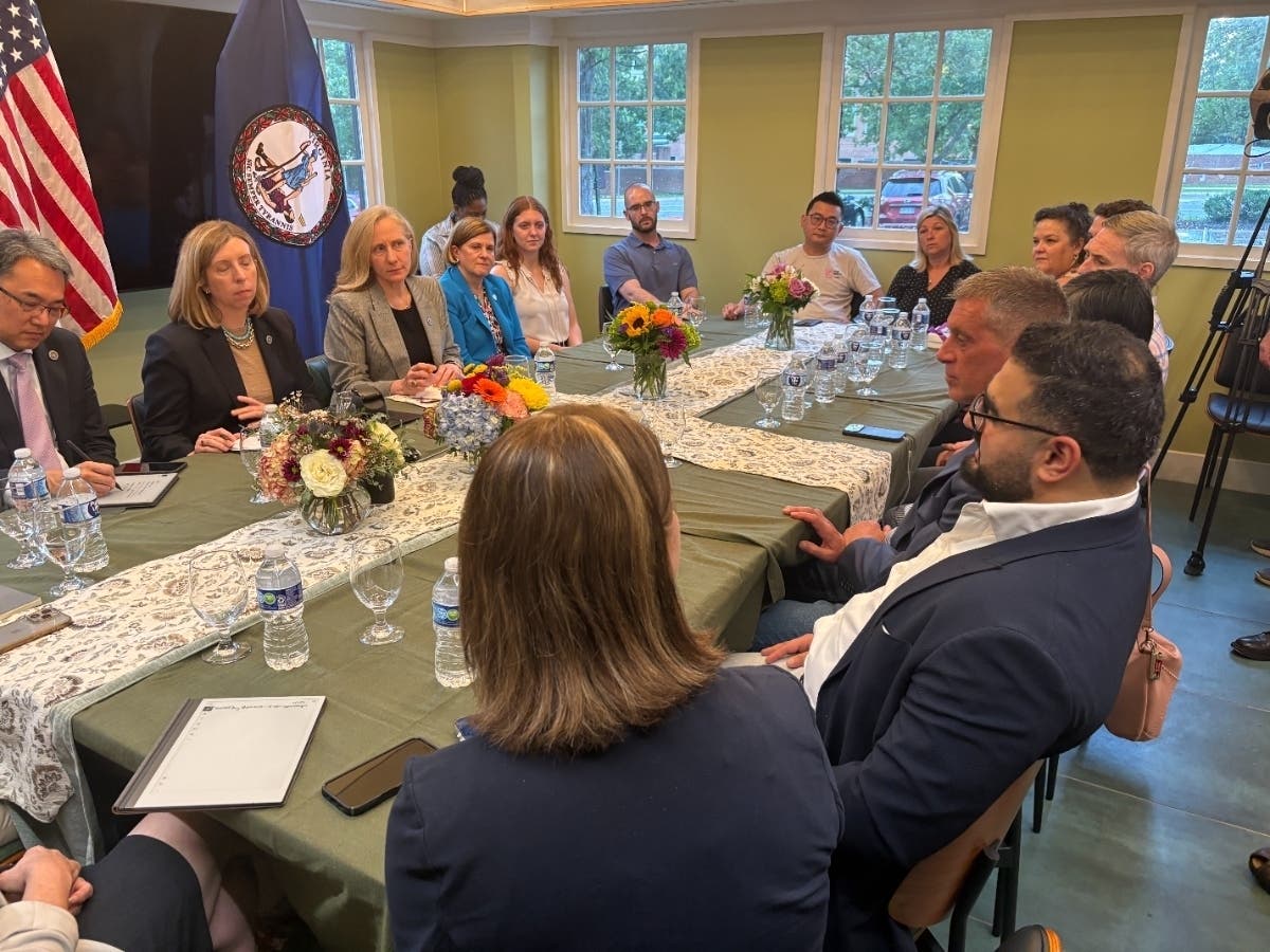 Gov. Abigail Spanberger (D) met with Fairfax City entrepreneurs and business advocates at Zaytouna Bistro on Chain Bridge Road Wednesday. 