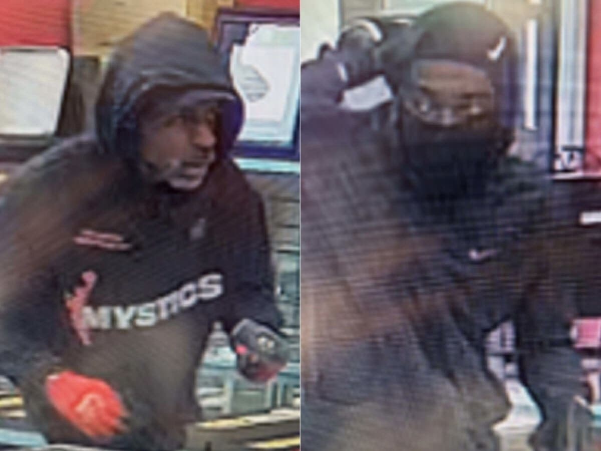 Four suspects stole about $600,000 in jewelry during an armed robbery at a Springfield business, Fairfax County police said.