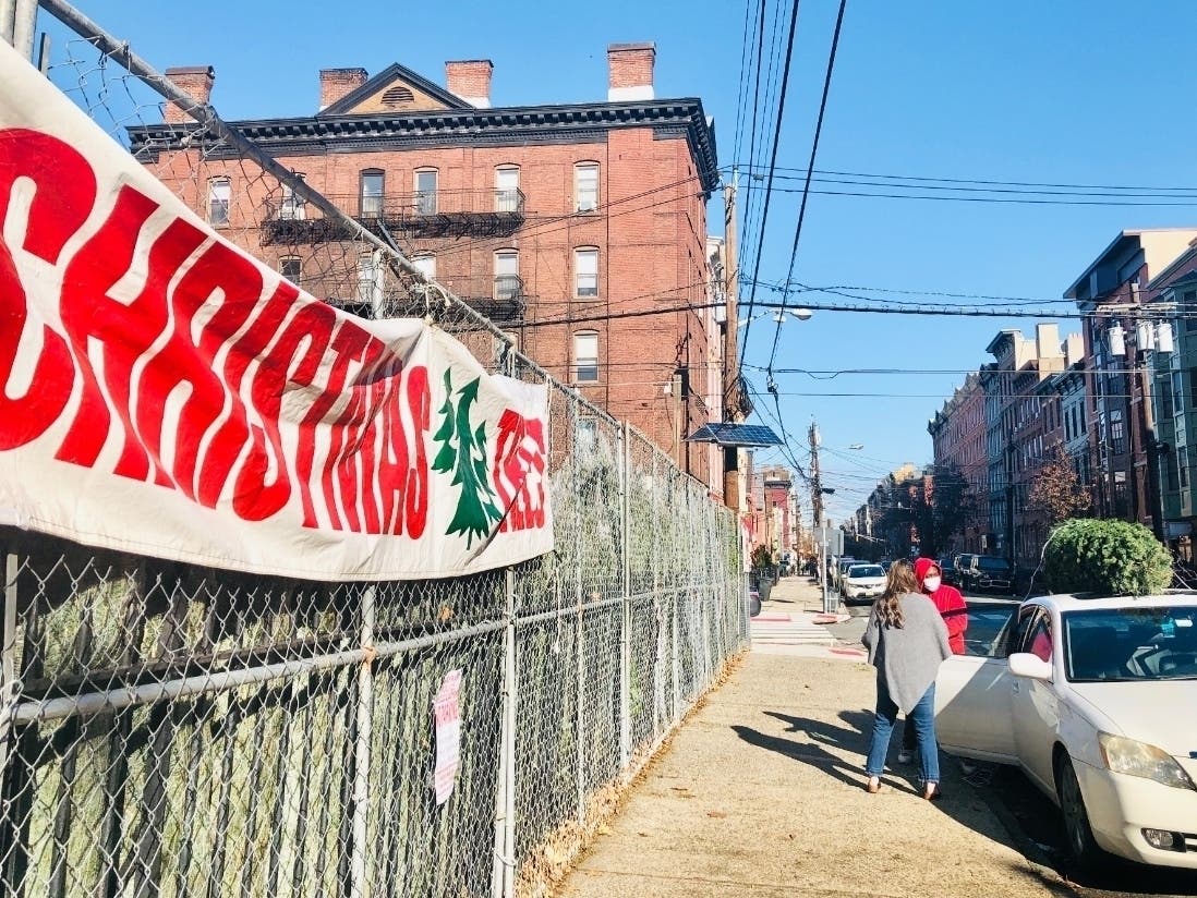 It's beginning to look a lot like Christmas in New Jersey. The Cranford Chamber of Commerce is hosting Sunday night bedtime stories with Santa. Tune in to their Facebook page using the link below.