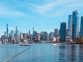 Poop deck? Two ferry employees claim they were asked to discharge pollutants into the Hudson River, but the company called the claims "baseless." (Hudson River file photo)