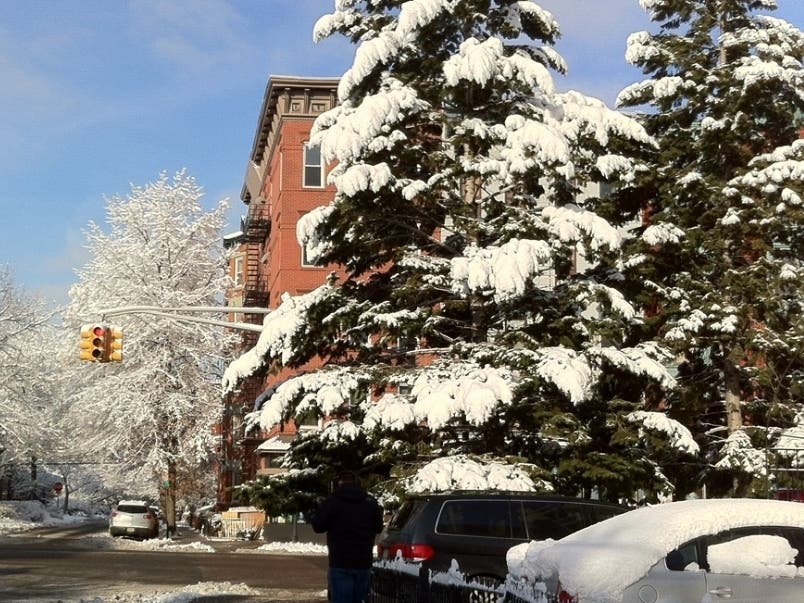North Jersey could get a foot of snow Wednesday afternoon into Thursday.