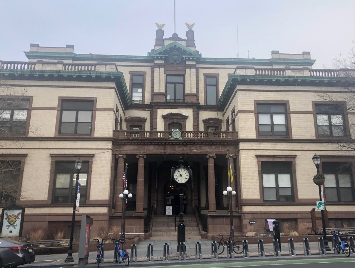 Hoboken City Hall is proposing a major complex for 15th Street. Click to fill out a survey.
