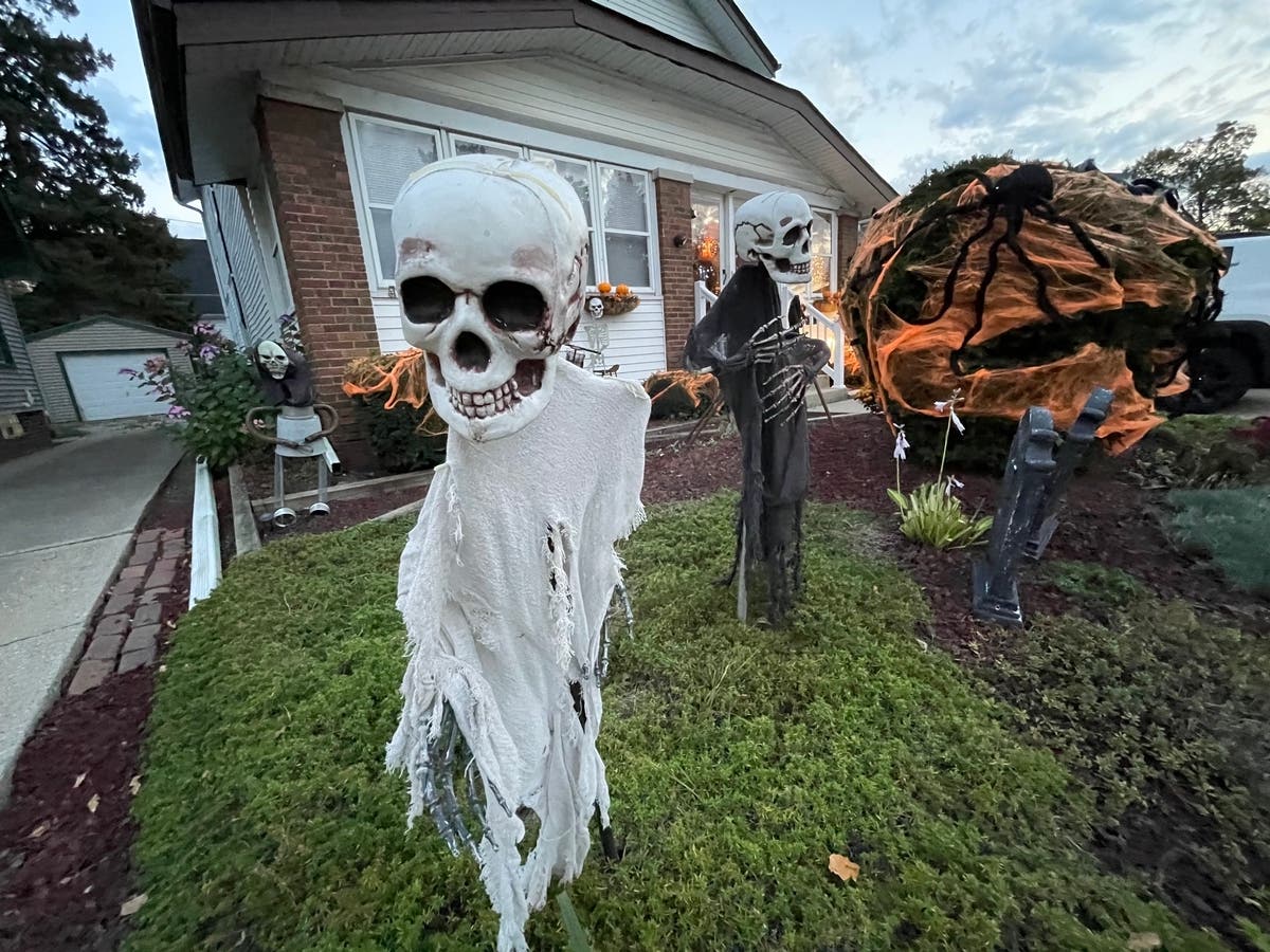 Ridgewood Gets Into Spooky Spirit With Haunted House, Events