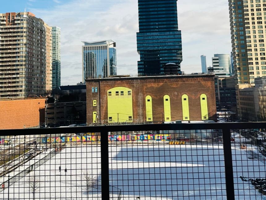 The yellow and brown Powerhouse Building (center).