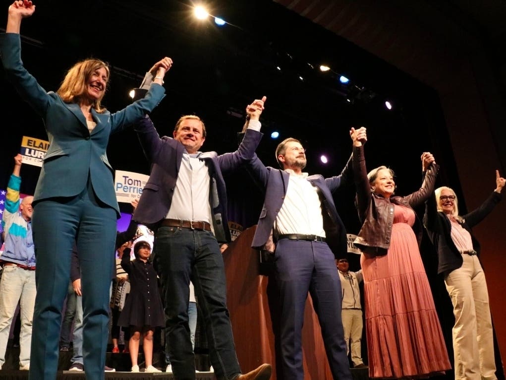 Former U.S. Secretary of Transportation Pete Buttigieg, center, stumps for Democratic congressional candidates in Virginia on Oct. 19, 2026. From left: Elaine Luria, Tom Perriello, Buttigieg, U.S. Rep. Jennifer McClellan, D-Richmond and Shannon Taylor.