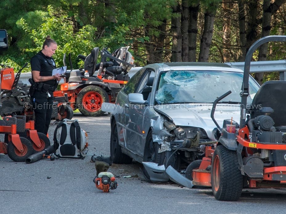 Londonderry Man Accused Of Fleeing Lawn Mower Crash Londonderry, NH Patch
