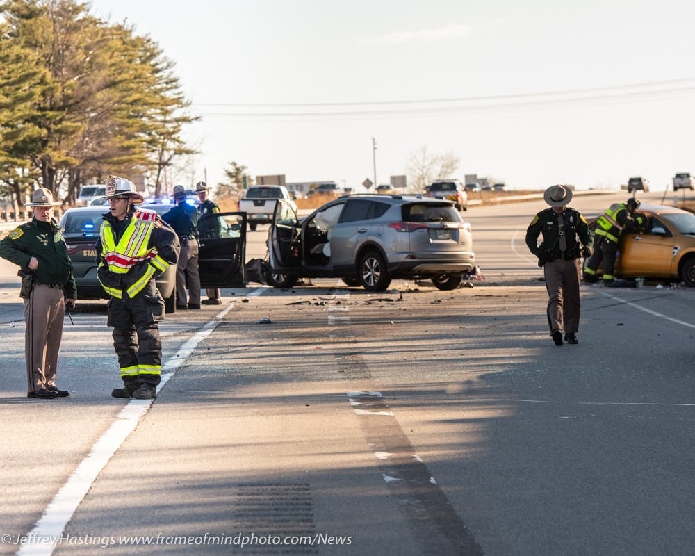 Two Vehicle Crash Snarls Morning Traffic On I-293 South In Manchester ...