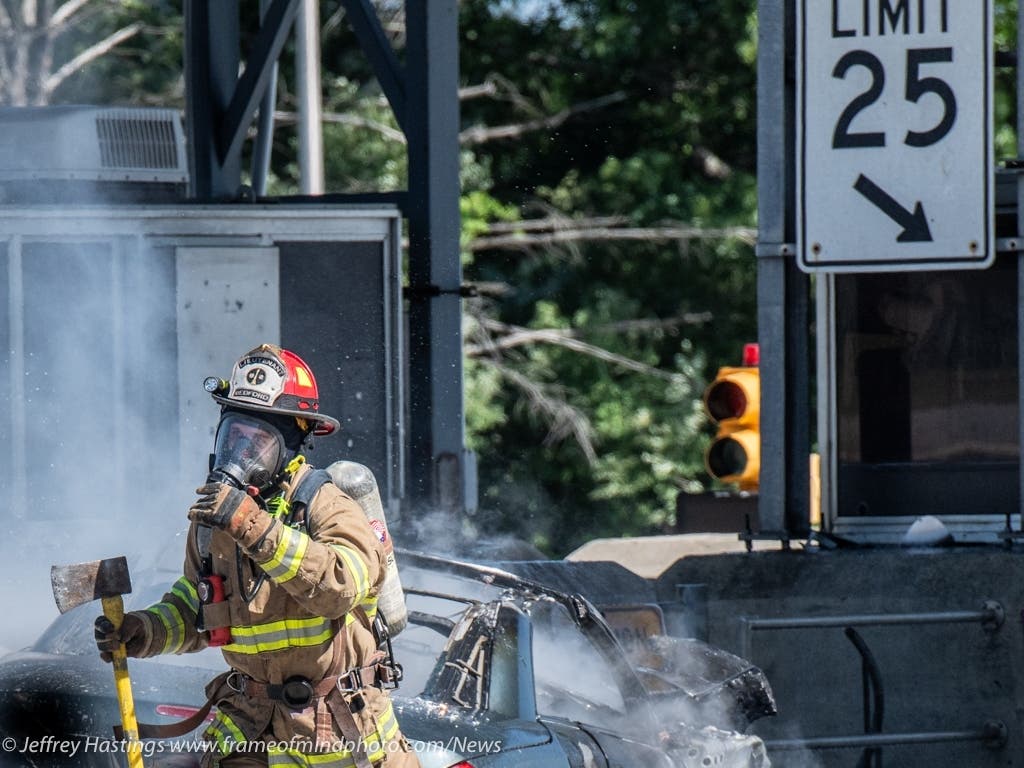Nashua Man Dies In Fiery Crash At Bedford Southbound Toll Plaza ...