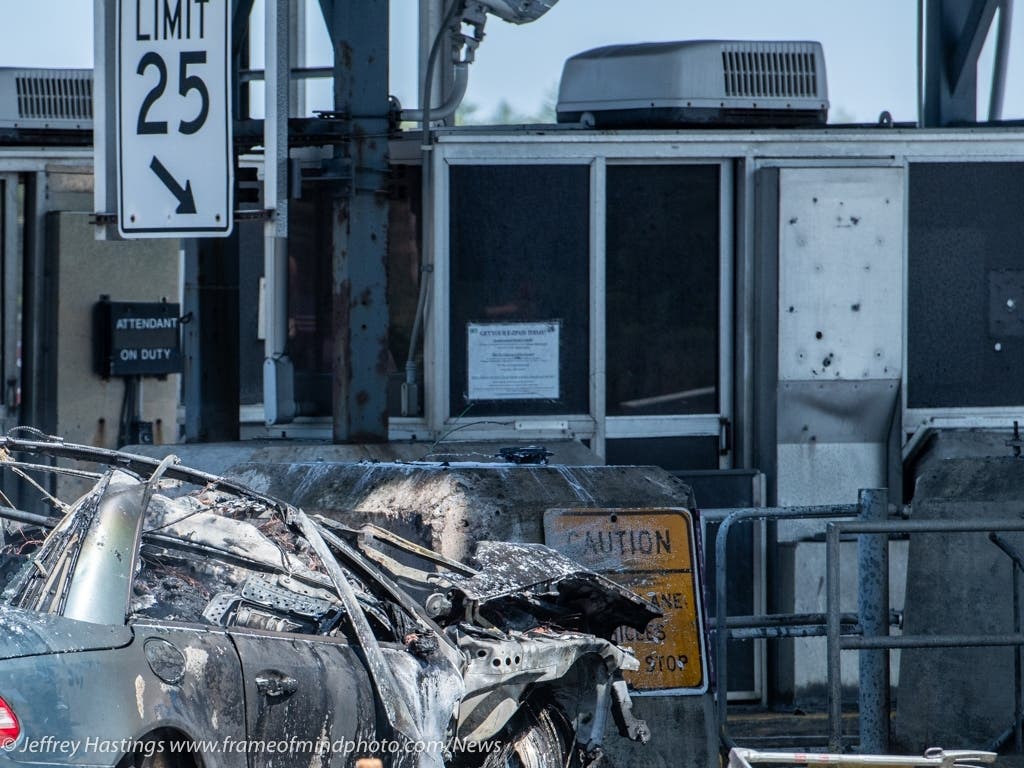 Nashua Man Dies In Fiery Crash At Bedford Southbound Toll Plaza ...