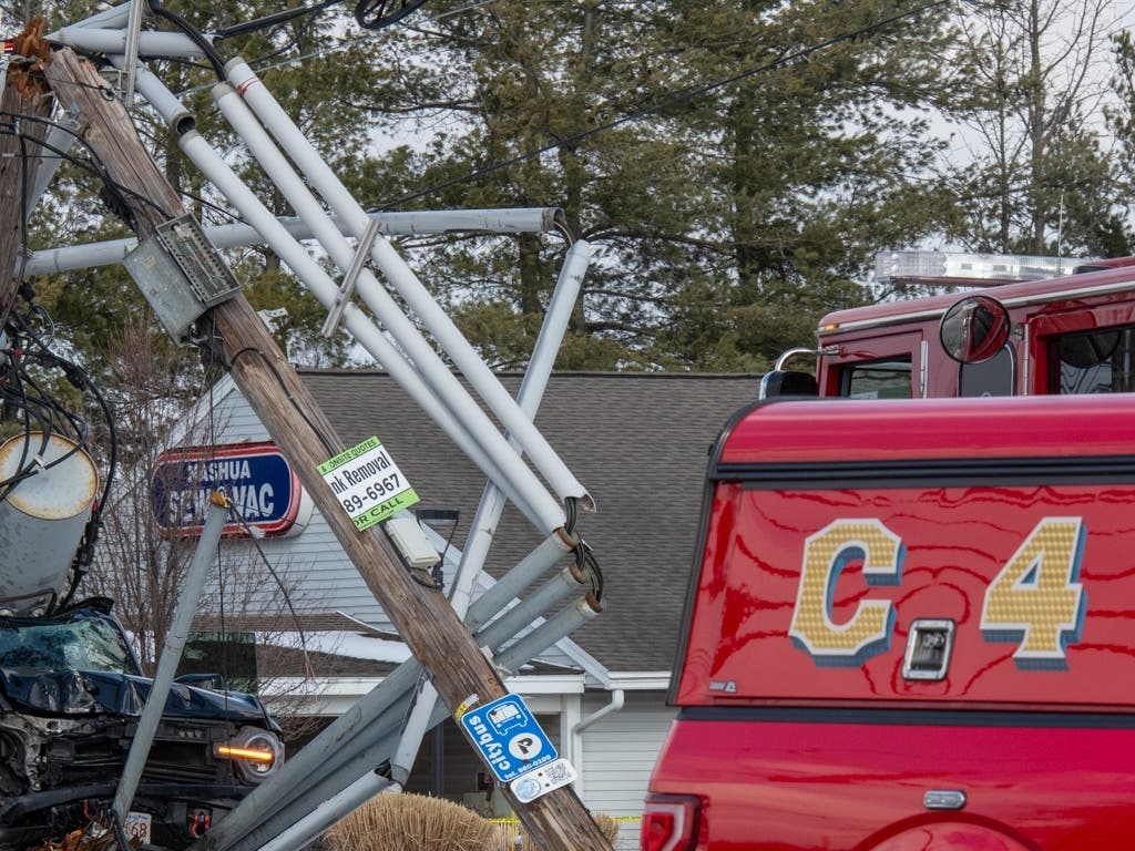One Person Dead After Vehicle Crashes Into Utility Pole In Nashua ...