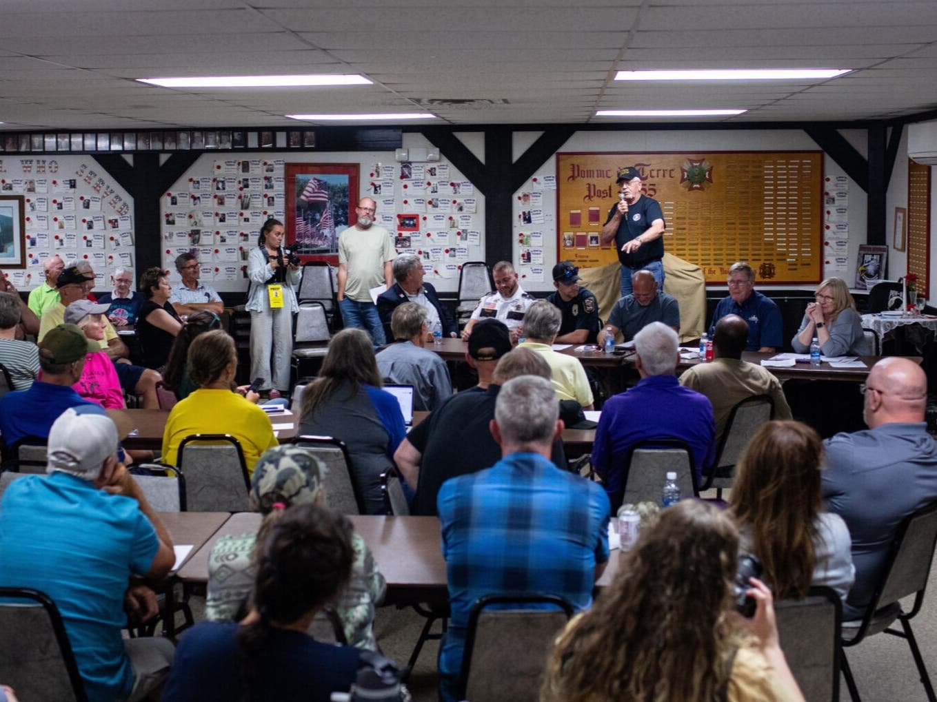 A member of the Appleton VFW speaks at the beginning of a roundtable discussion over the Department of Homeland Security’s purchase of the Prairie Correctional Facility on Thursday, Aug. 20, 2026. 