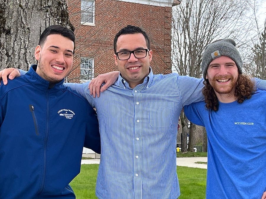 News small post card thumbnail