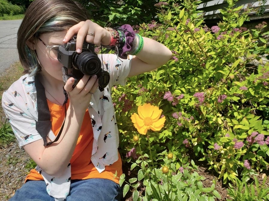 News small post card thumbnail