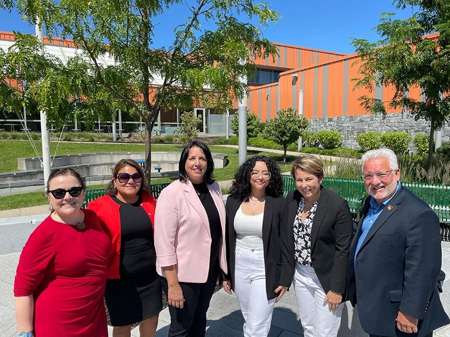 News small post card thumbnail