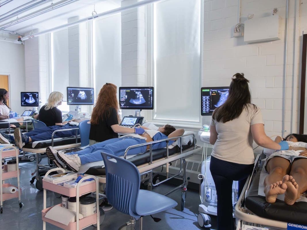 Sonography, Computers, Nursing, Students, Equipment, Health, 2026-10-02-EC_Vascular_Sonography_Classroom, Classroom, GC10, Vascular, 5U9A062