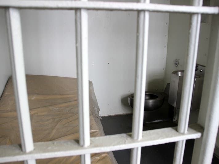 The Cobb County coroner's office said that it has the body of an inmate from the county detention center.