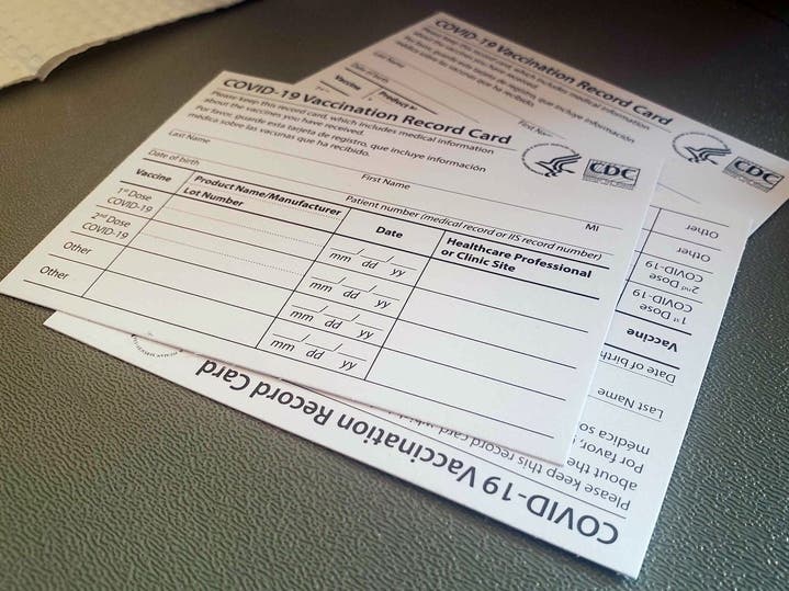 Illinois residents who prefer not to carry their vaccination card around with them can download their vaccination information onto a mobile SMART card offered by the Illinois Department of Public Health.